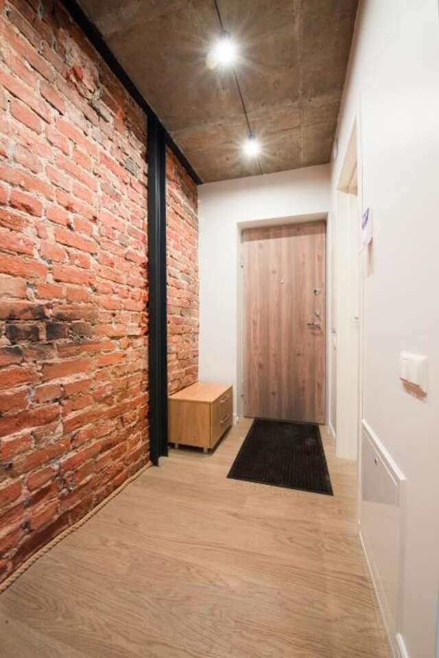 Апартаменты Red Wall Studio Каунас-15